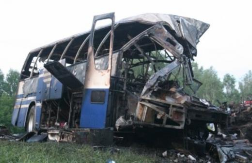 13 человек погибли при падении автобуса в ущелье на Шри-Ланке<br />
