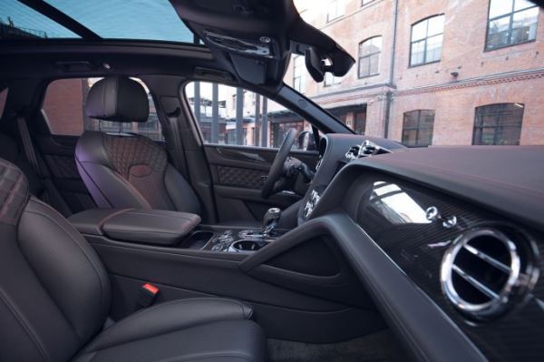 Обновлённый Bentley Bentayga появился у российских дилеров